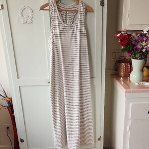 L Old Navy Black and White Striped Maxi Dress